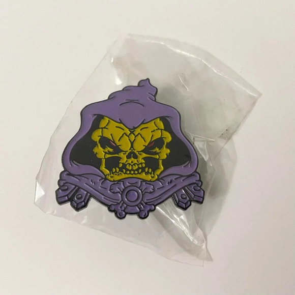 Skeletor Masters of the Universe Enamel Pin Metal Double Rubber Backing MOTU - Picture 7 of 8